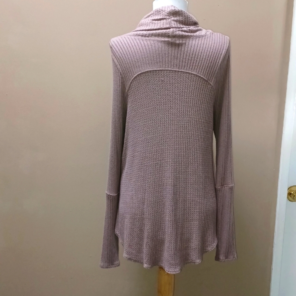 We the free, free People turtle long sleeve - Picture 5 of 8